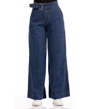 Wide trousers with wide belt 