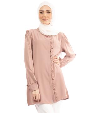 Long  shirt with a distinctive cut and concealed buttons